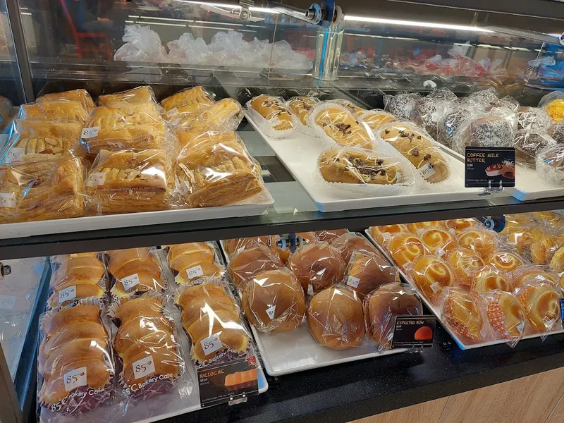 85°C Bakery Cafe - Northridge