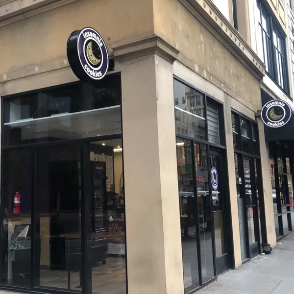 Insomnia Cookies