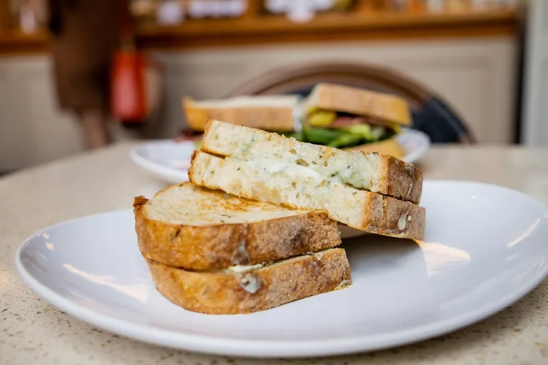 garlic bread Con Pane Rustic Breads & Cafe