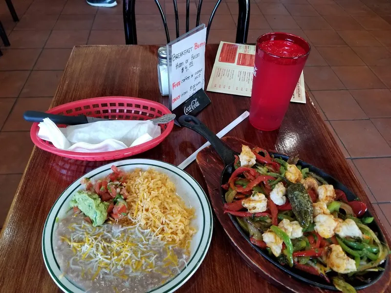 chicken fajitas Leo's Mexican Grill