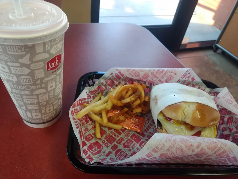 chicken nuggets Popeyes Louisiana Kitchen in Van Nuys