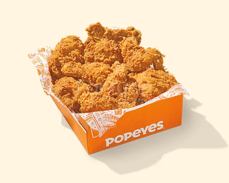 chicken nuggets Popeyes Louisiana Kitchen in Reseda