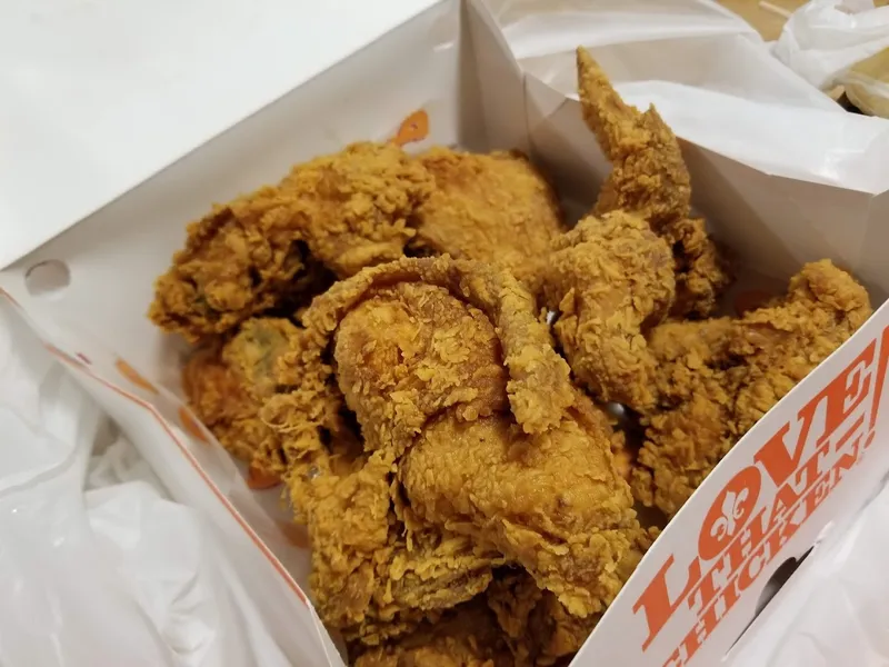 chicken nuggets Popeyes Louisiana Kitchen