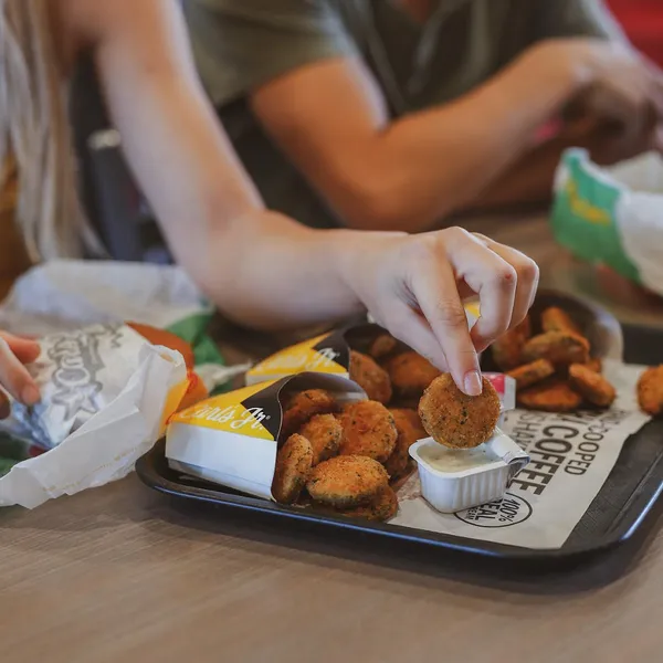 chicken nuggets Carl’s Jr.