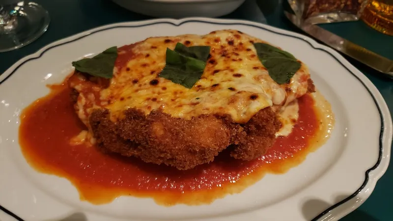 chicken parmesan Rollati Ristorante