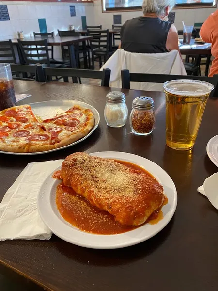 chicken parmesan Tony Di Maggio’s Pizza