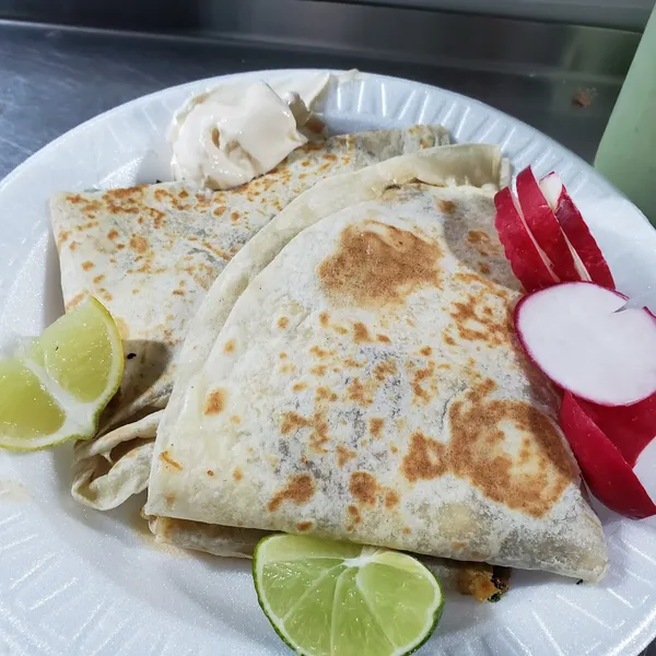 chicken quesadilla Tacos Cebrian