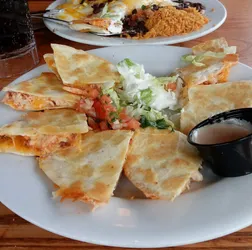 chicken quesadilla in Northridge Los Angeles