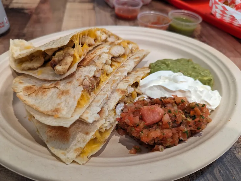 chicken quesadilla La Puerta