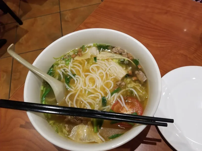 chicken rice soup HD Chinese Yunnan Rice Noodle