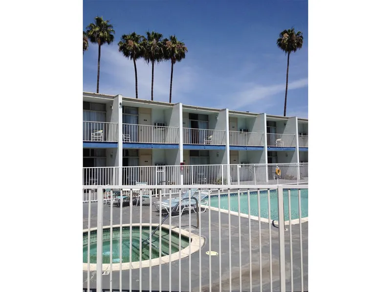 hotels with pools Inn of Long Beach