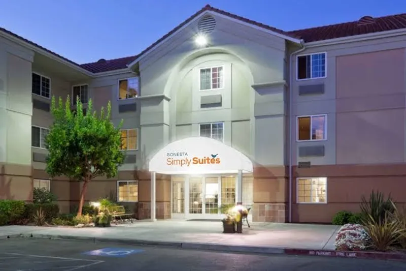 Hotels with kitchenettes Sonesta Simply Suites Silicon Valley Santa Clara