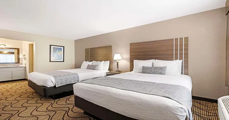 Hotels with kitchenettes SureStay Plus By Best Western Sacramento North