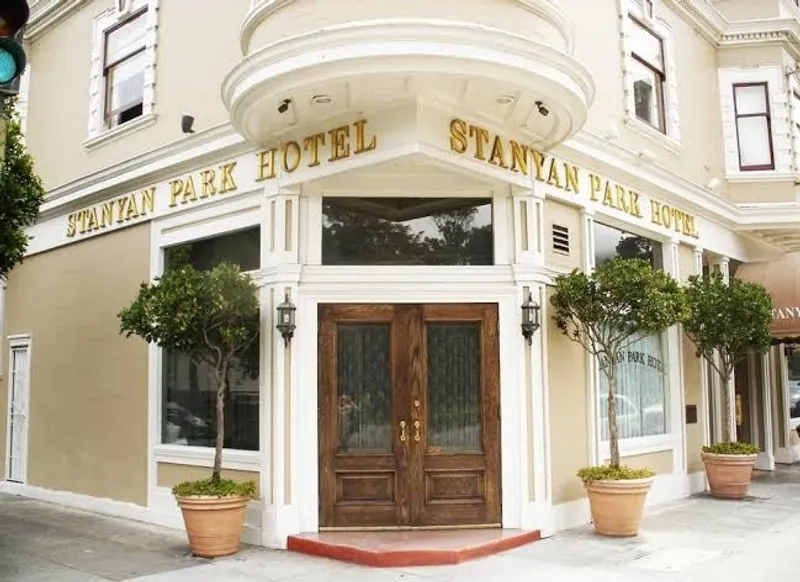 Hotels with restaurants Stanyan Park Hotel