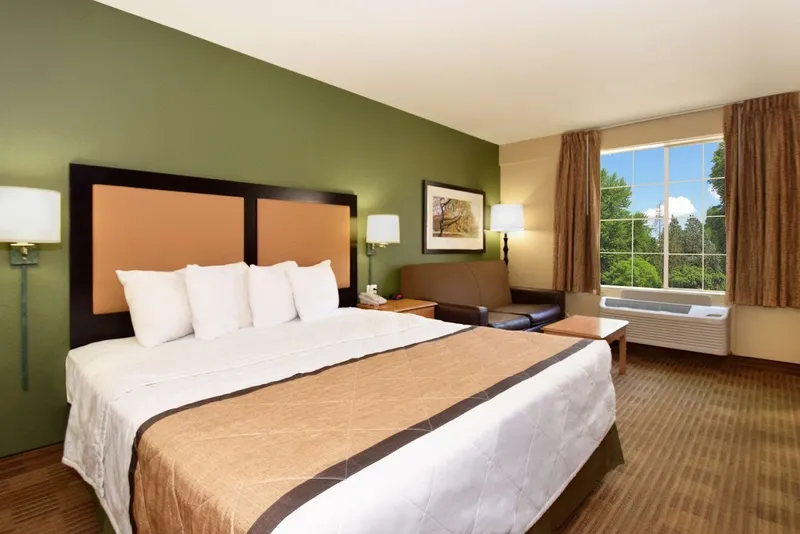 Hotels with EV charging Extended Stay America - Sacramento - South Natomas