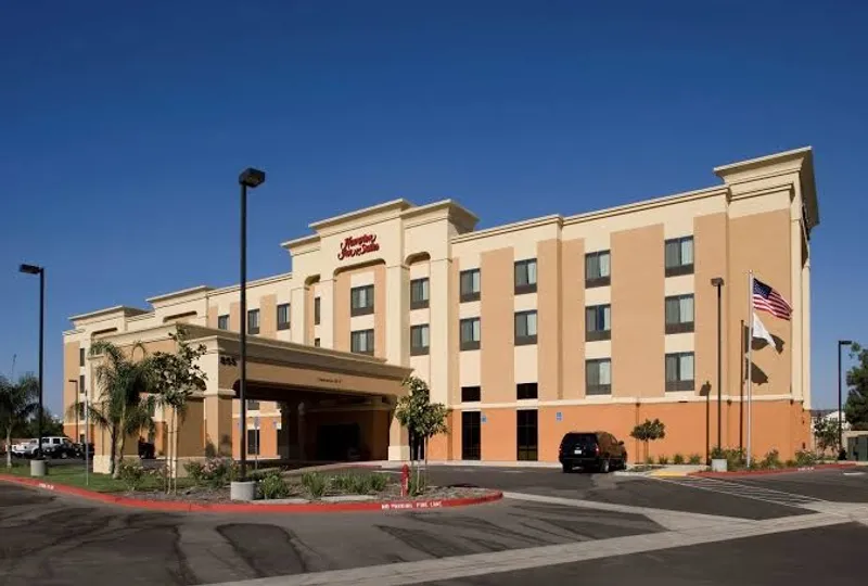 3 star hotels Hampton Inn & Suites Clovis-Airport North