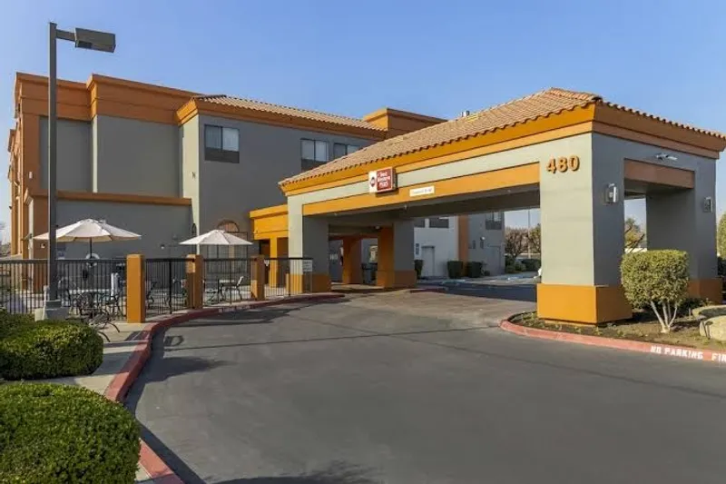 3 star hotels Best Western Plus Fresno Inn