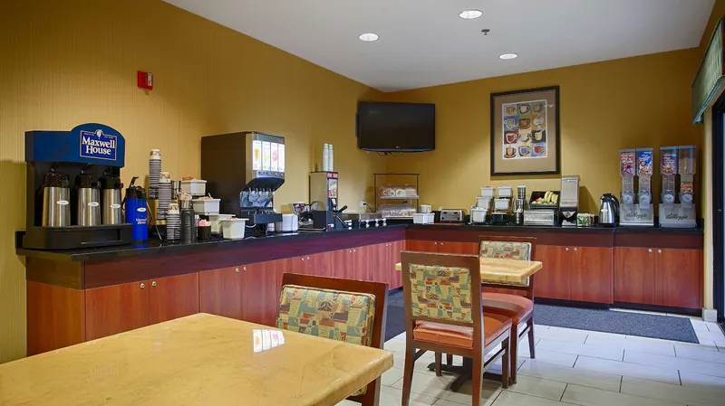 Best Western Plus Fresno Inn