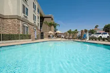 Top 20 2 star hotels in Fresno