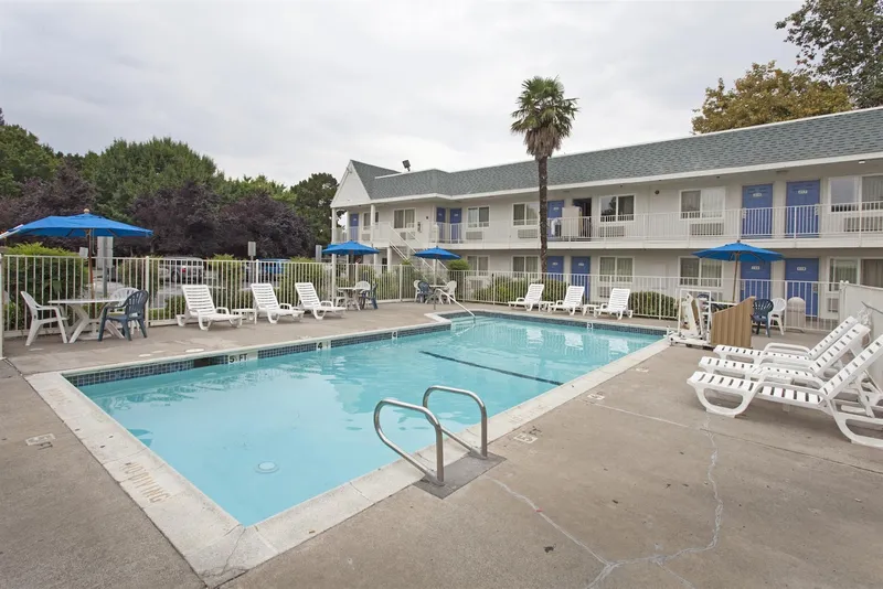 2 star hotels Motel 6 Sacramento, CA - Central