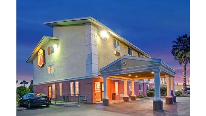 2 star hotels Super 8 by Wyndham Sacramento/Florin Rd