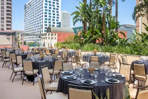 Best of 16 party hotels in Los Angeles