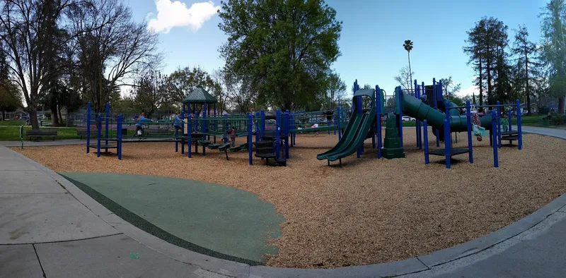 playgrounds River Glen Park