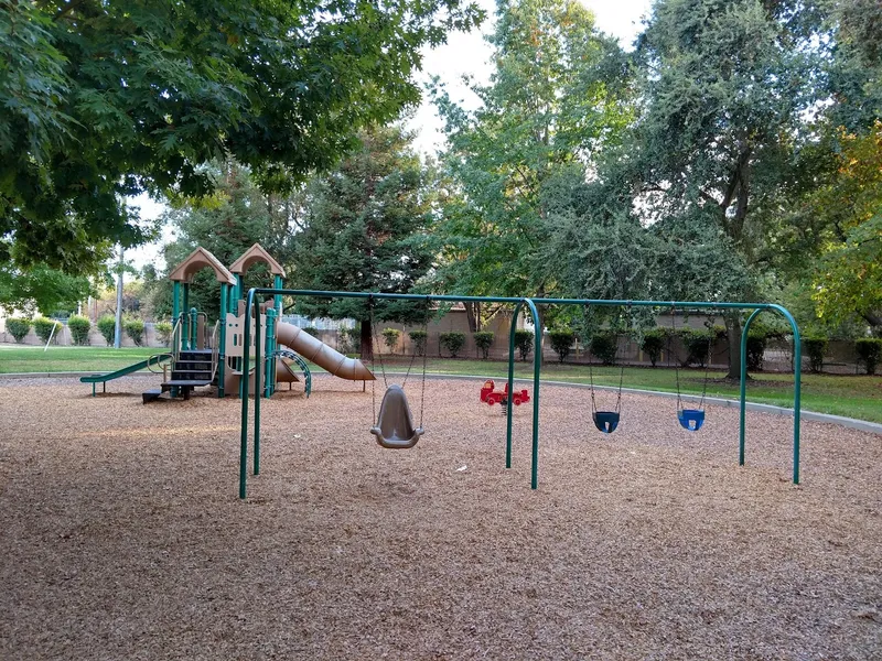 playgrounds Belle Cooledge Park