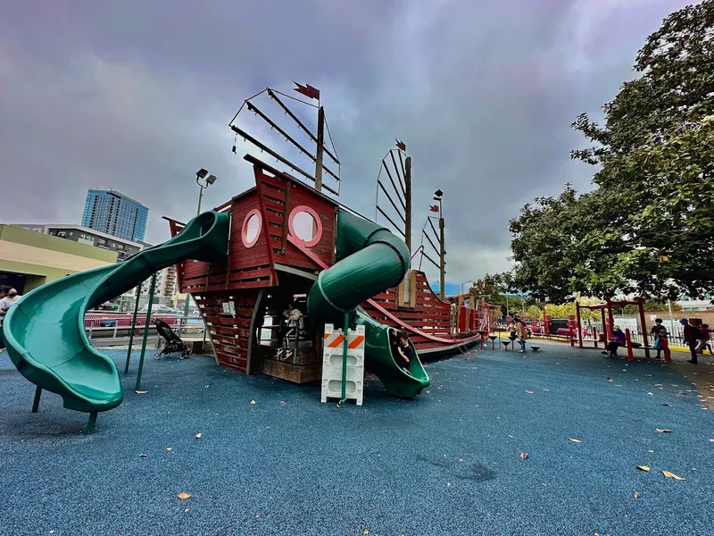 playgrounds Lincoln Square Park