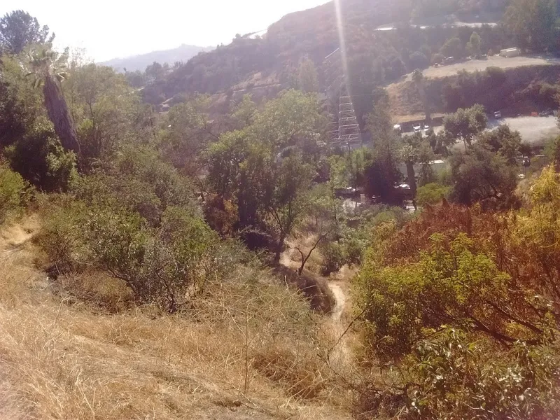 The Eagle Rock Canyon Trail - trail head