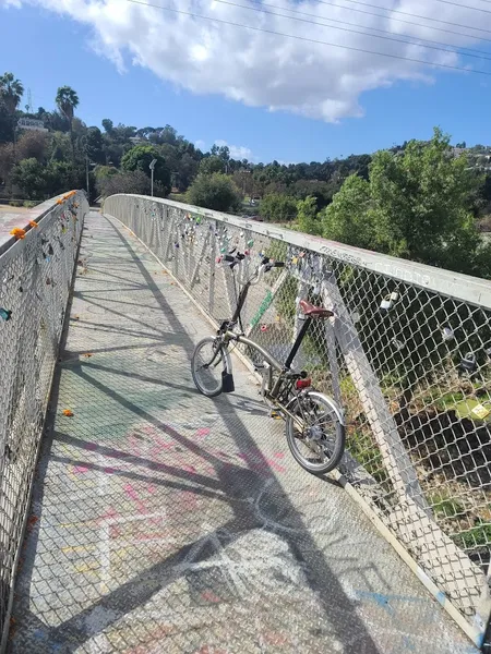 Kid-friendly bike trails Sunnynook River Park