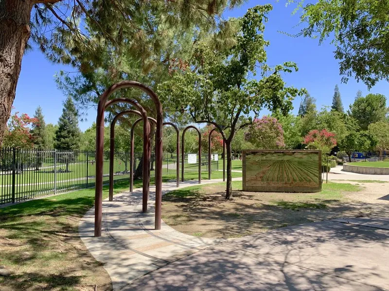 Kid-friendly bike trails Oso de Oro Park