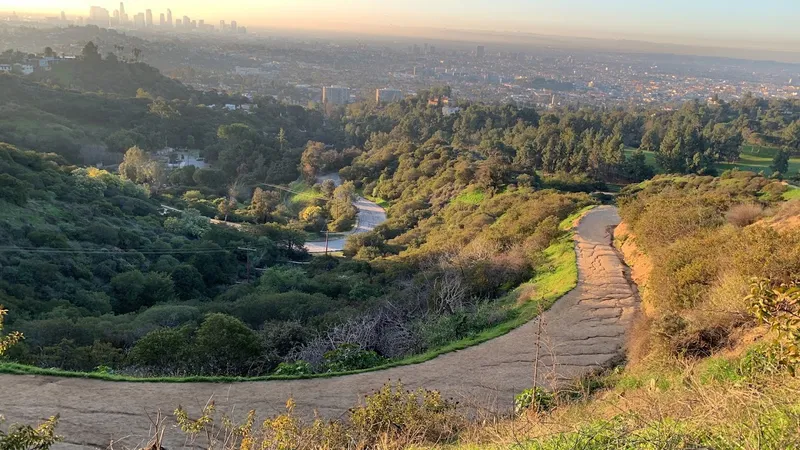 kid-friendly hiking trails Griffith Park Trails