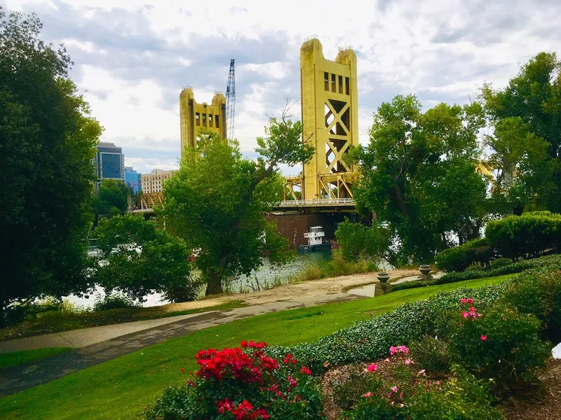 kid-friendly hiking trails River Walk Park