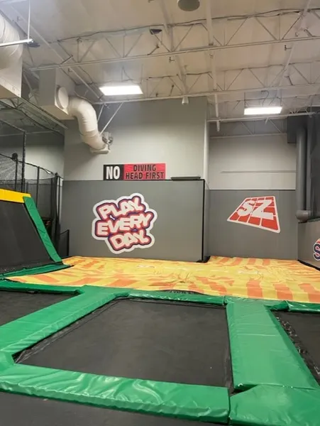 toddler activities Sky Zone Trampoline Park