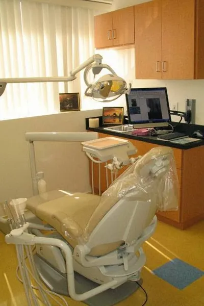 dental clinics Encino Friendly Dental Center