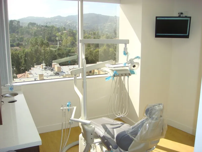 dental clinics Encino Dream Smile in Encino