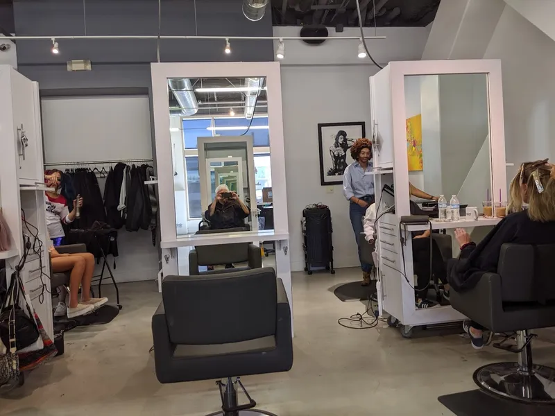 hair salons Butterfly Loft Salon & Spa in Encino