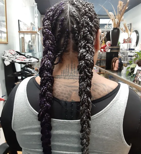 hair salons Totally New Waves & Braids Two Salon and Supplies