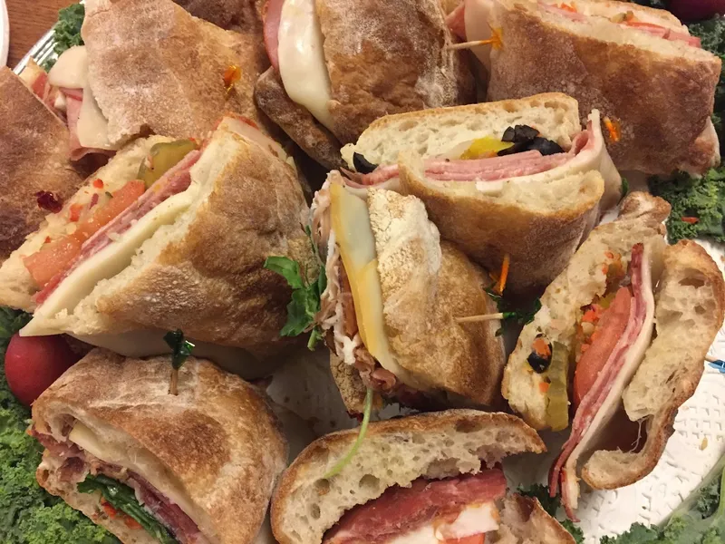 Sandwiches restaurants Domingo's Italian Deli