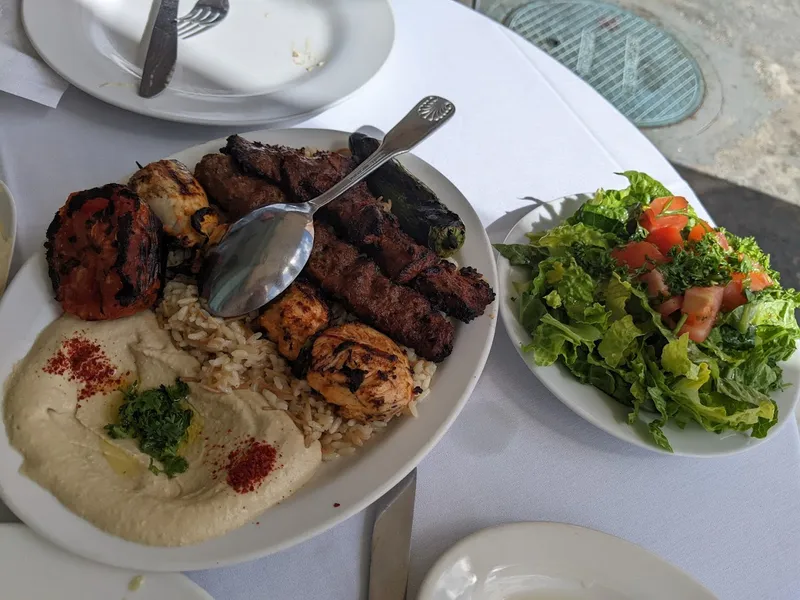 Palestinian restaurants Esso Mediterranean Bistro in Encino