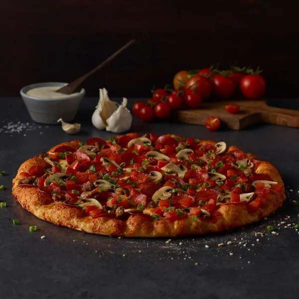 delivery restaurants Round Table Pizza