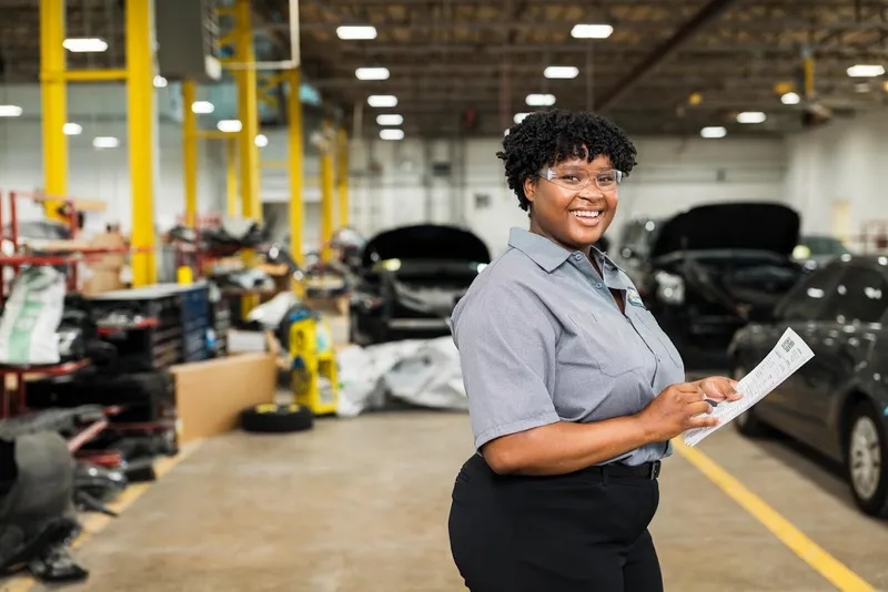 auto body shops Caliber Collision in Canoga Park