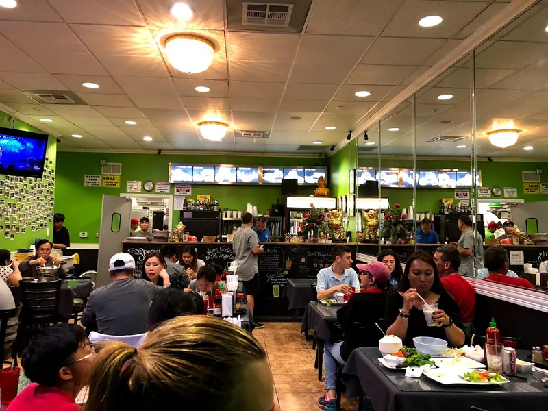 organic restaurant Phở 21 in Canoga Park