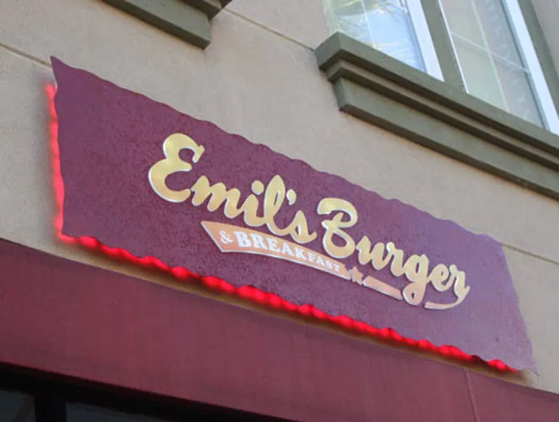 lunch restaurants Emil's Burger & Breakfast