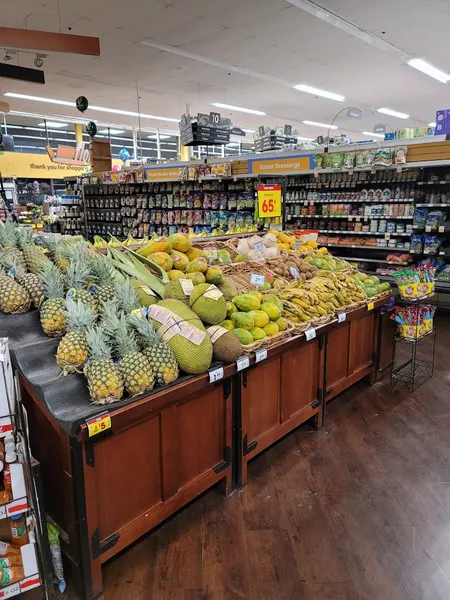 grocery stores Ralphs in Canoga Park