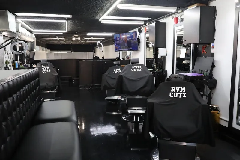 barber shops RVM Cutz