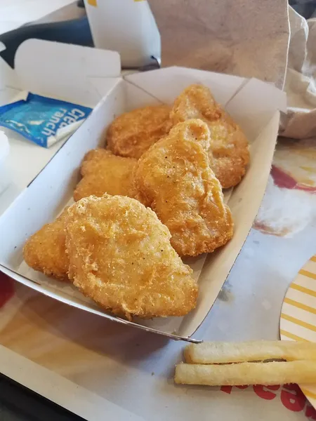 chicken nuggets McDonald's