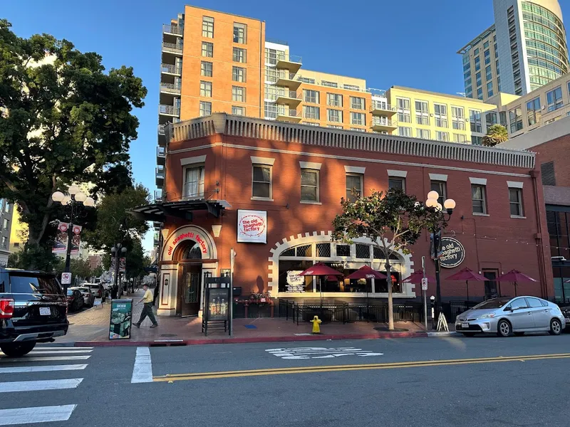 lunch restaurants The Old Spaghetti Factory