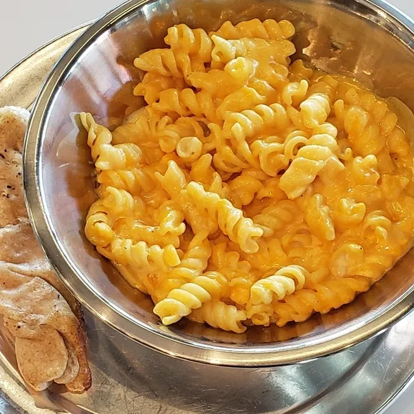 Mac and Cheese MAKE pizza+salad